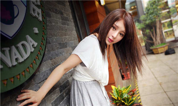 南乐想找一个女性生孩子给报酬-｛找个女人生孩子多少钱｝